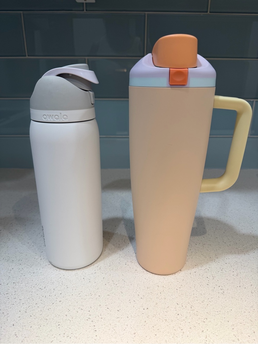 Owala Bundle 32oz FreeSip Water Bottle + 40oz FreeSip Tumbler Handle Stainless